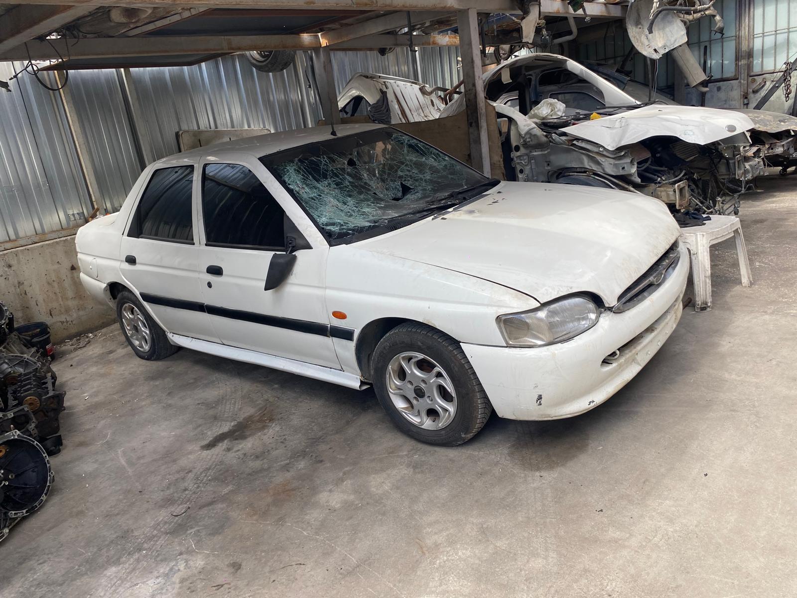 FORD ESCORT ÇIKMA ORJİNAL PARÇALARI